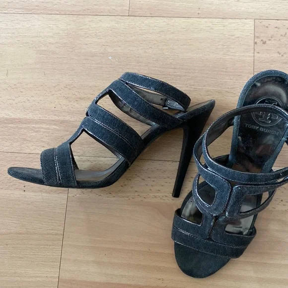 Beautiful Tory Burch Heels - Picture 1 of 4